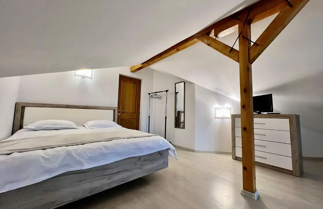 Garden Villa-1